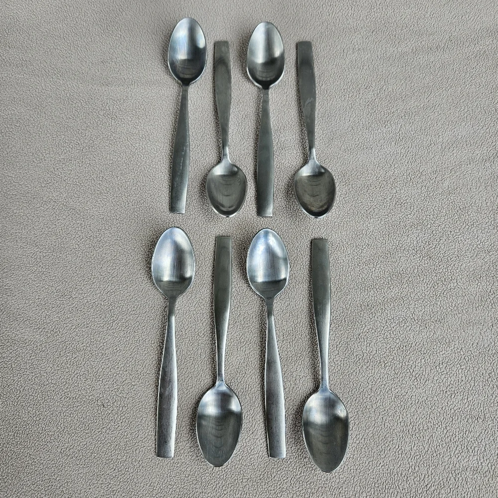 Oneida Stainless Soup Spoon Lot of 8 Cannon? 7 2/16